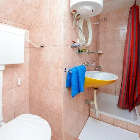 Vendégház In With Sea View, Balcony, Air Conditioning, W-lan 3686-1 Cavtat