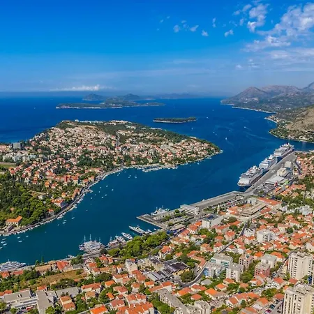 In With Sea View, Balcony, Air Conditioning, W-lan 3686-1 * Cavtat