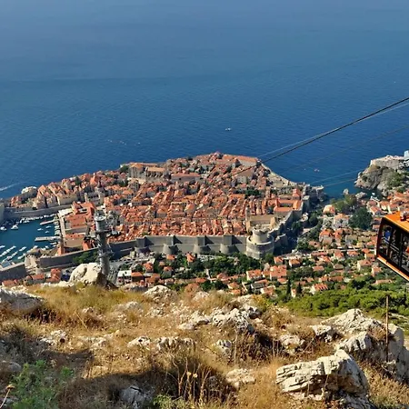 In With Sea View, Balcony, Air Conditioning, W-lan 3686-1 Guest house