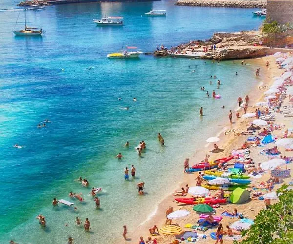 In With Sea View, Balcony, Air Conditioning, W-lan 3686-1 Pensjonat