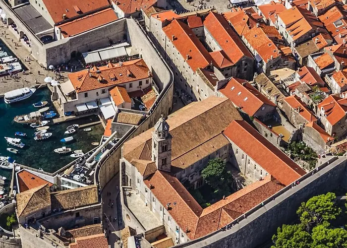 In With Sea View, Balcony, Air Conditioning, W-lan 3686-1 Cavtat